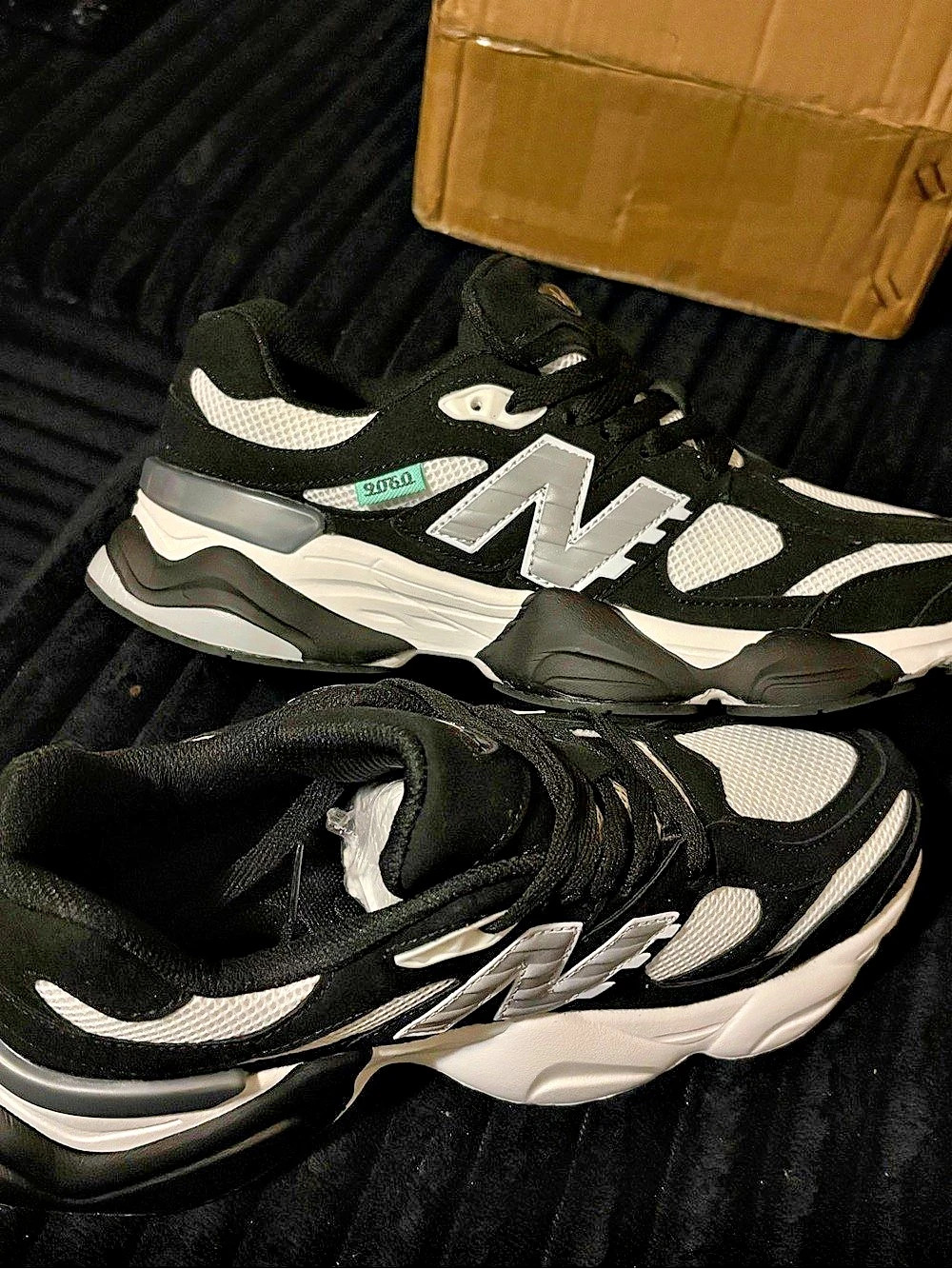 New Balance 9060 Black & White Sneakers Like New
